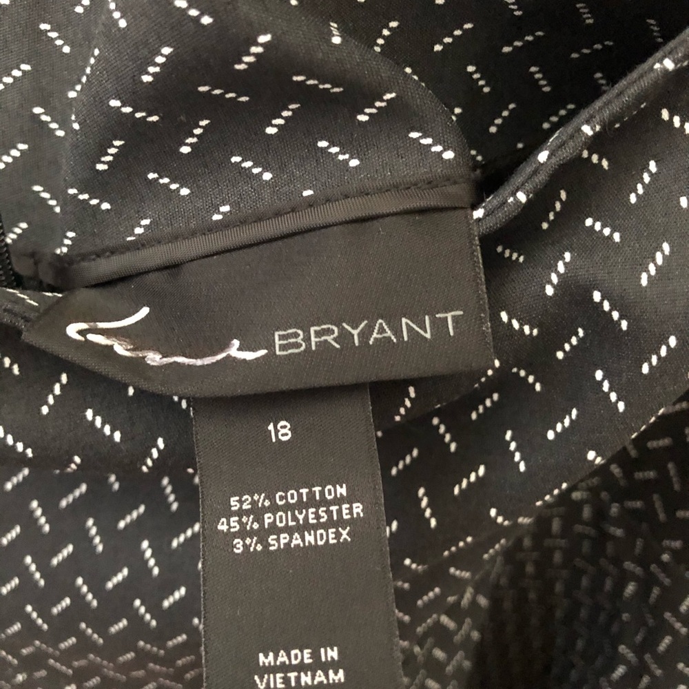 Lane Bryant Black and White Skirt. - Picture 4 of 5